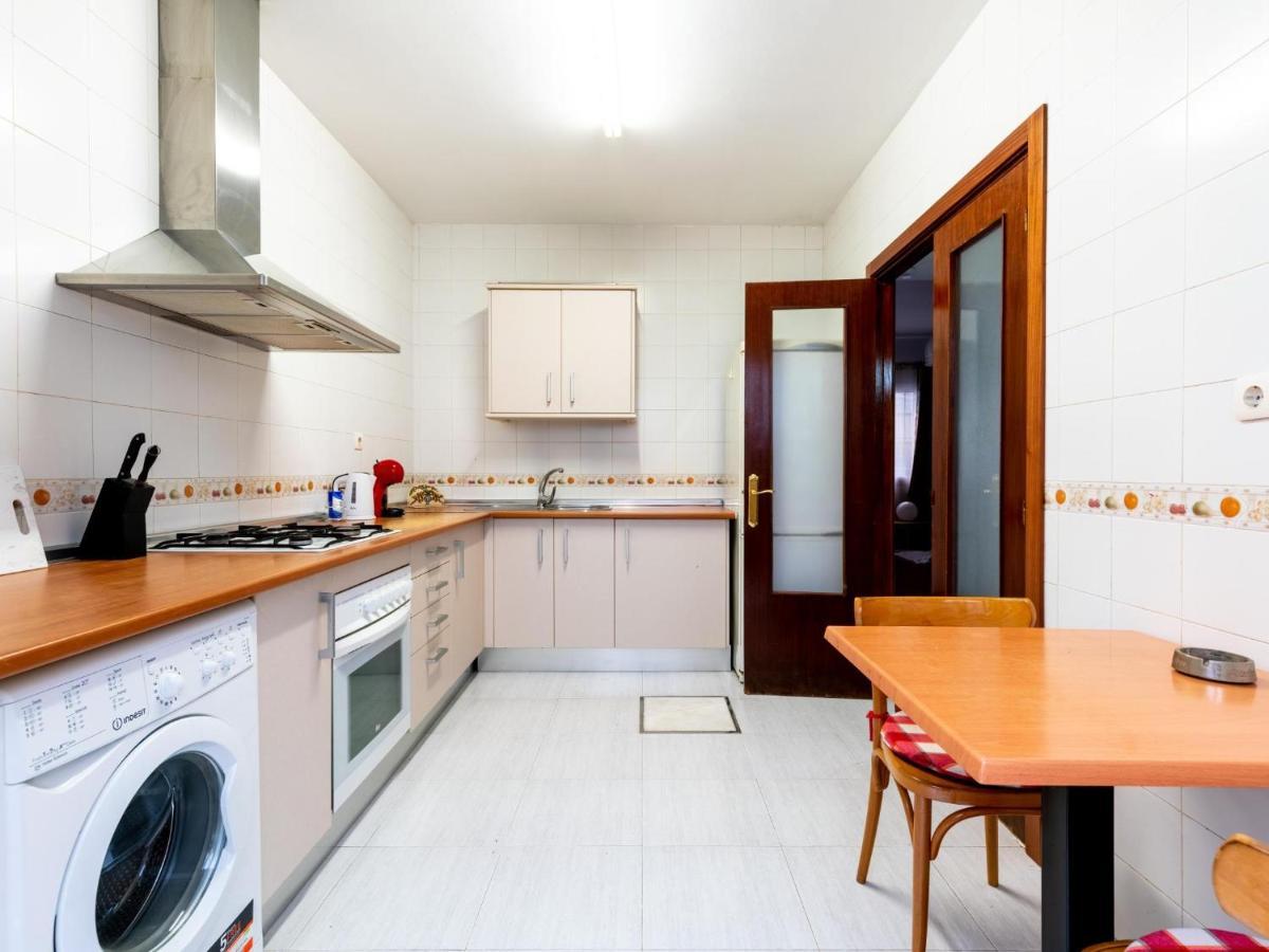 Holi-rent Antillano Campos *